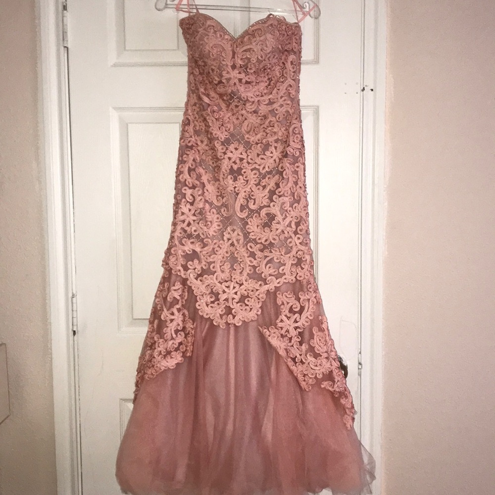 Elegant salmon prom dress - Picture 2 of 6